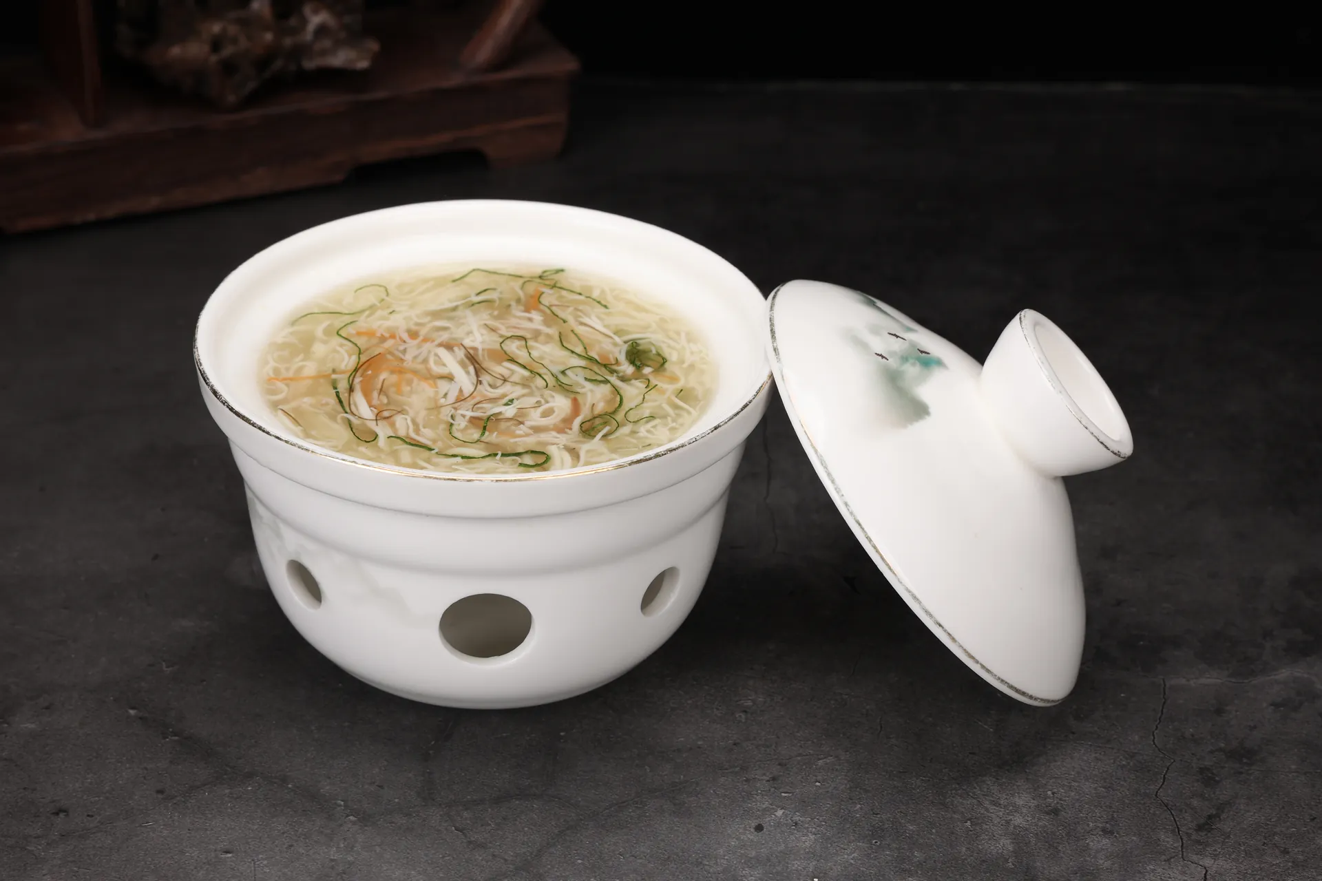 极简摆盘的文思豆腐羹
